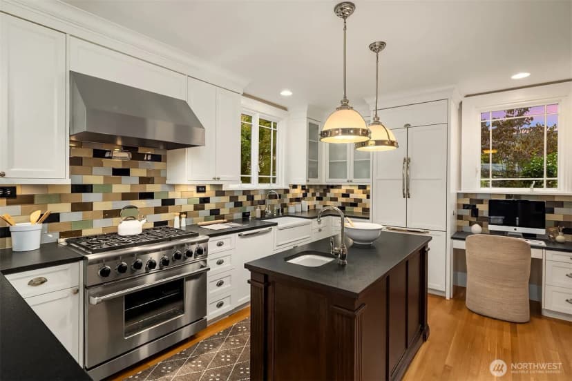 Property photo for 3333 Cascadia Avenue S, Seattle photo 16
