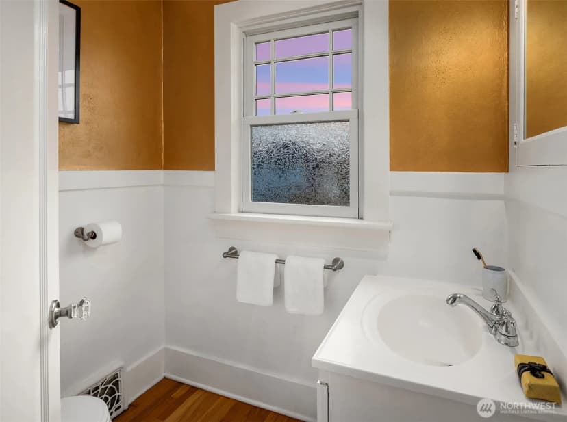 Property photo for 3333 Cascadia Avenue S, Seattle photo 35