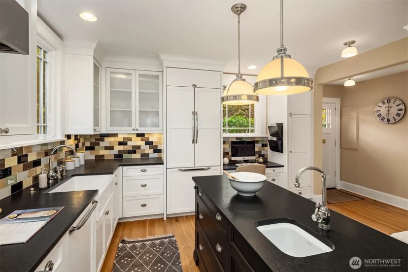 Property photo for 3333 Cascadia Avenue S, Seattle photo 19