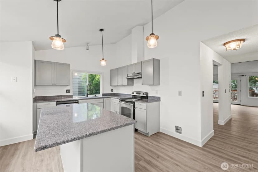 Property photo for 2840 Sw 342nd Street, Federal Way photo 8