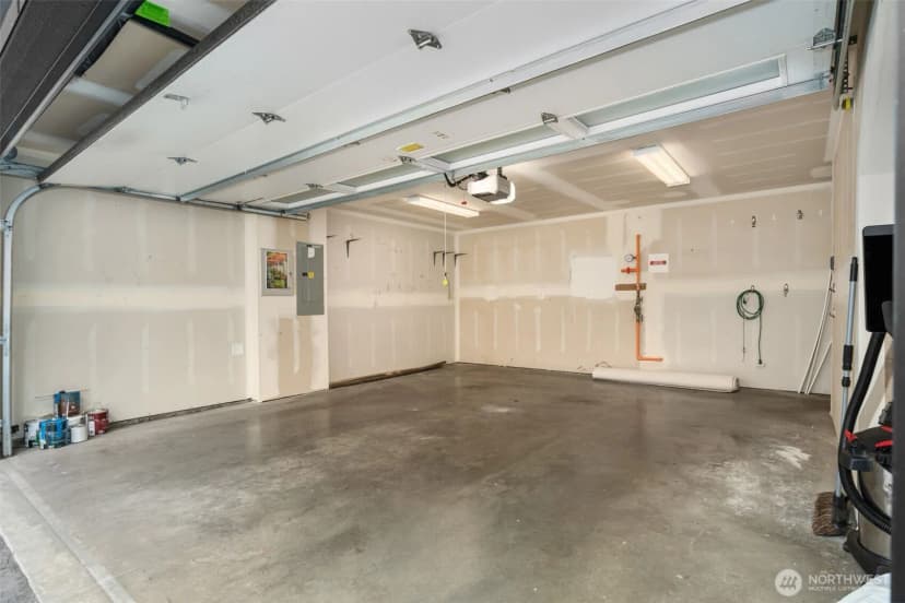 Property photo for 6454 Ne 181st Street #102, Kenmore photo 22