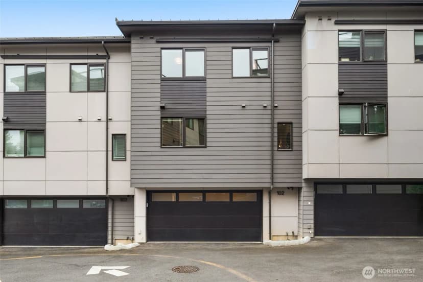 Property photo for 6454 Ne 181st Street #102, Kenmore photo 23