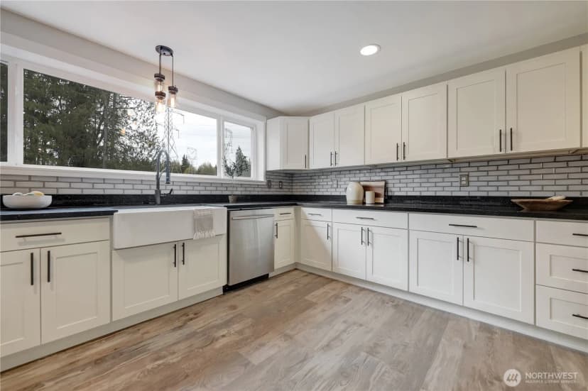 Property photo for 9320 W Meadow Lake Drive, Snohomish photo 11