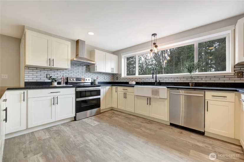 Property photo for 9320 W Meadow Lake Drive, Snohomish photo 10