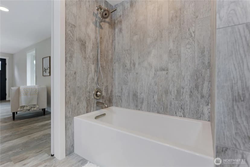 Property photo for 9320 W Meadow Lake Drive, Snohomish photo 18