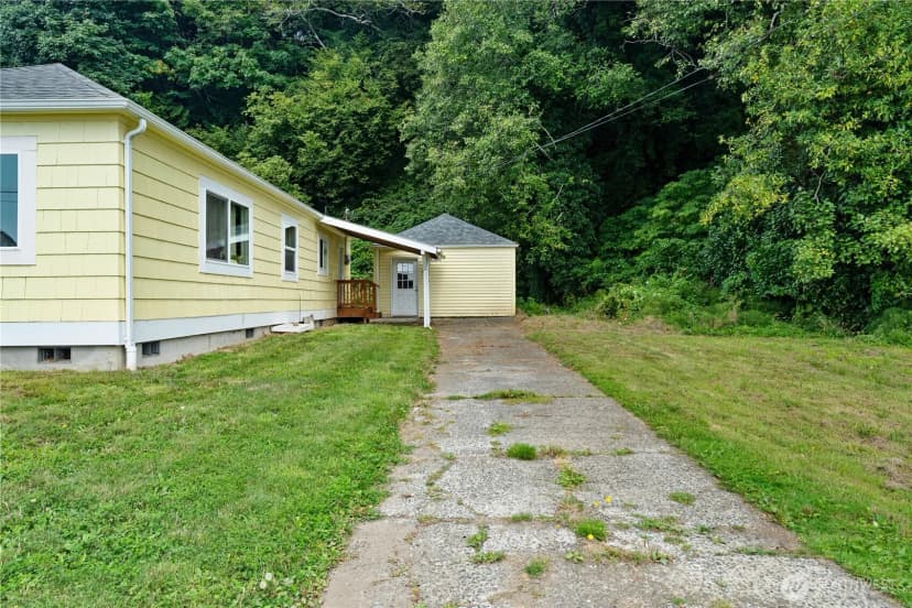 Property photo for 1900 W 5th Street, Aberdeen photo 20