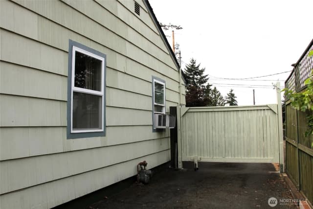 Property photo for 6439 S Clement Avenue, Tacoma photo 3