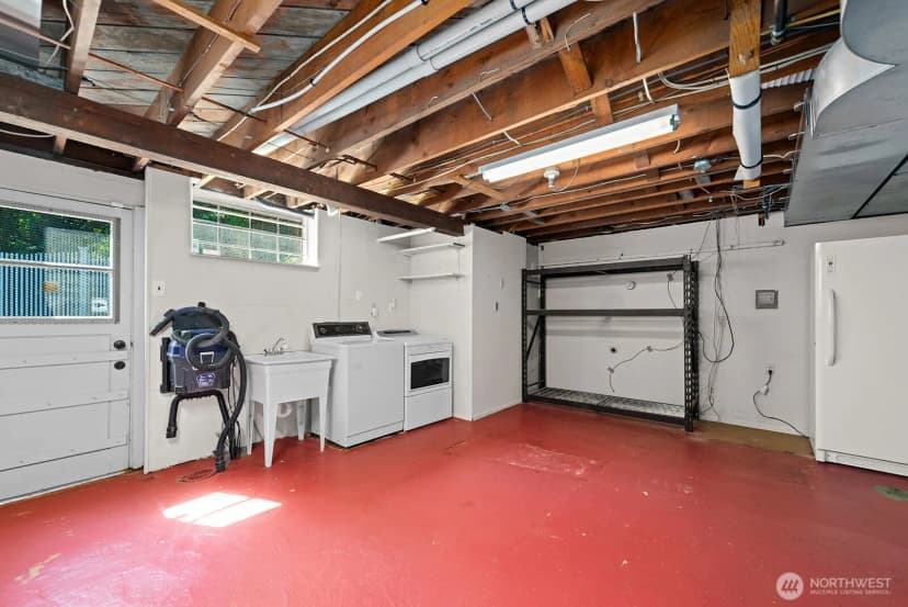 Property photo for 7302 Bowlyn Place S, Seattle photo 33