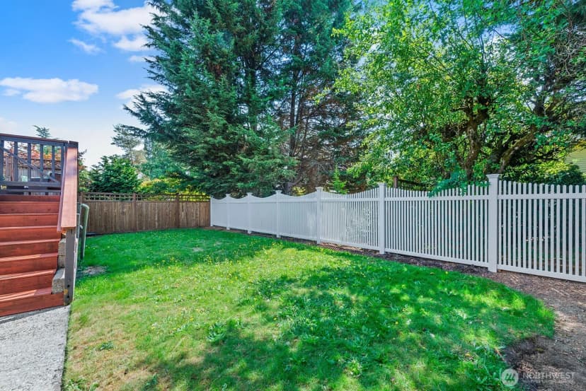 Property photo for 7302 Bowlyn Place S, Seattle photo 15