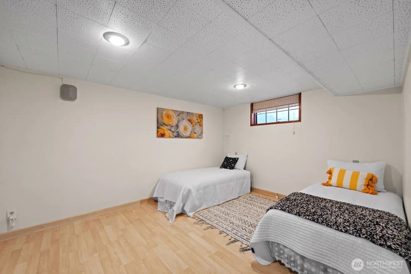 Property photo for 7302 Bowlyn Place S, Seattle photo 31