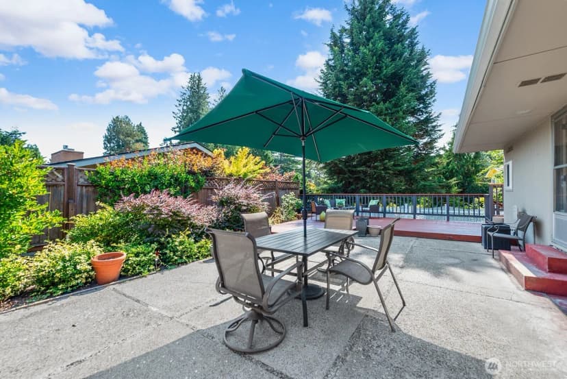 Property photo for 7302 Bowlyn Place S, Seattle photo 11