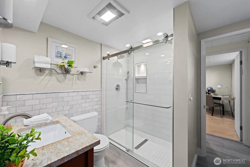 Property photo for 7302 Bowlyn Place S, Seattle photo 28