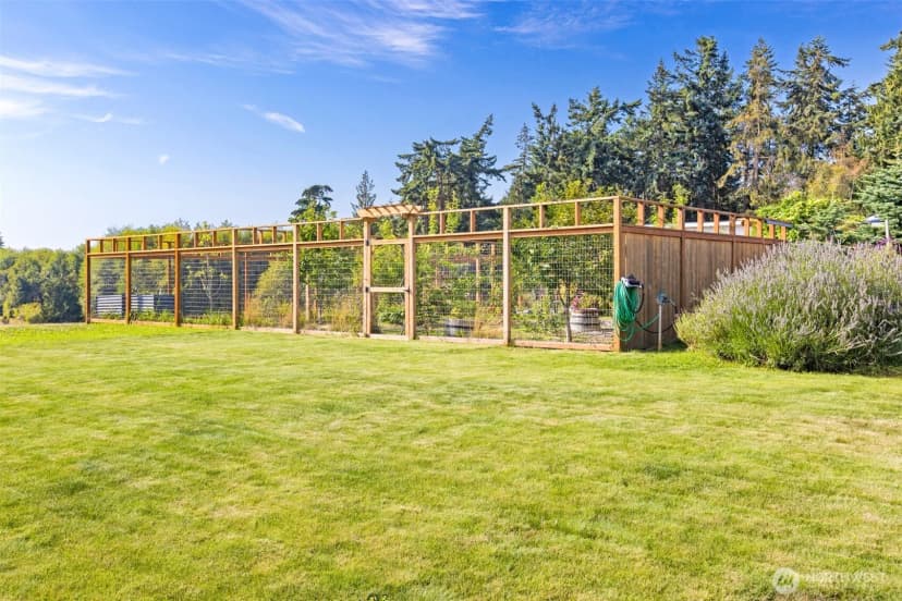 Property photo for 135 Edgington Drive, Sequim photo 5