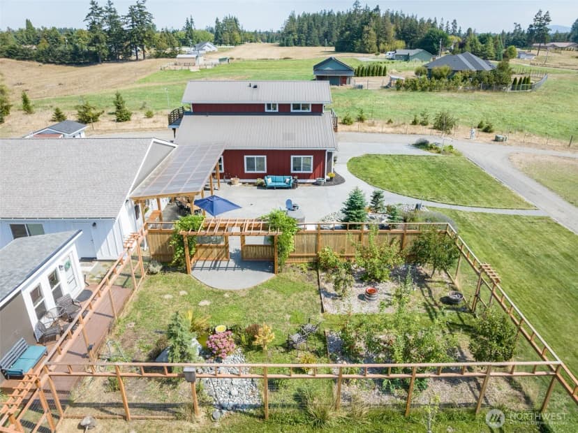 Property photo for 135 Edgington Drive, Sequim photo 6