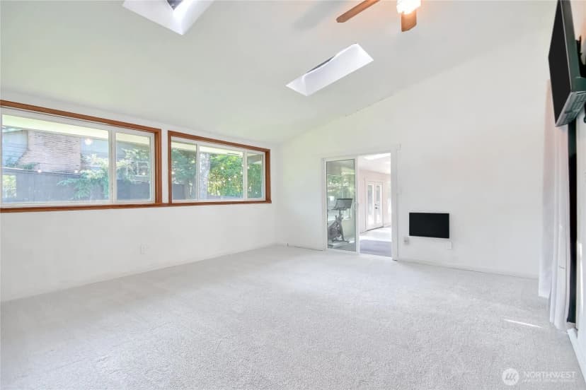 Property photo for 6902 Mount Tacoma Drive Sw, Lakewood photo 14