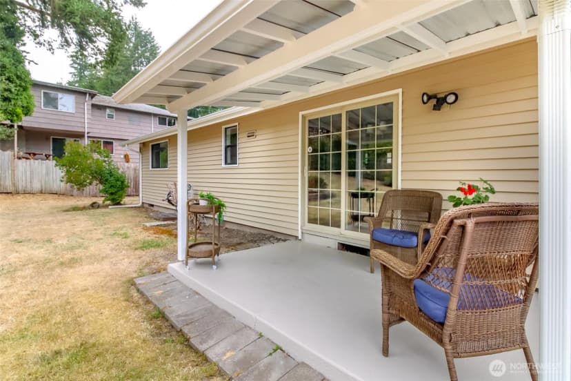 Property photo for 9611 112th Street Sw, Lakewood photo 22