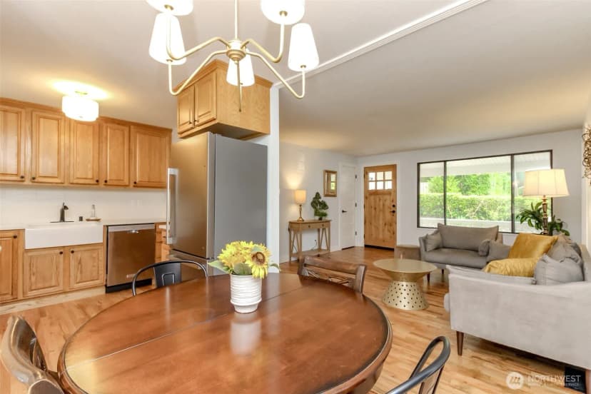 Property photo for 9611 112th Street Sw, Lakewood photo 8