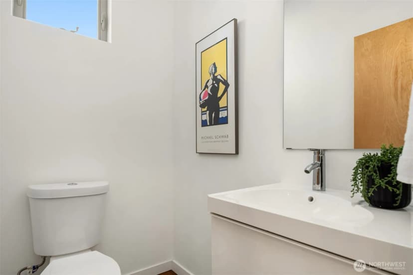 Property photo for 1536 19th Avenue S, Seattle photo 16