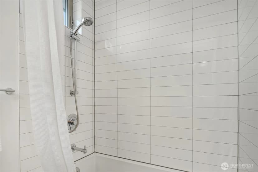 Property photo for 1536 19th Avenue S, Seattle photo 30