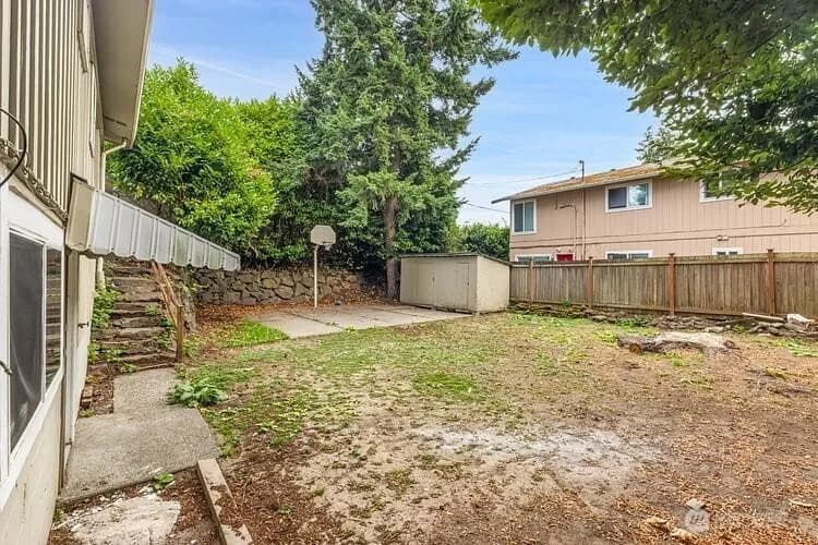 Property photo for 8555 S 120th Street, Seattle photo 6