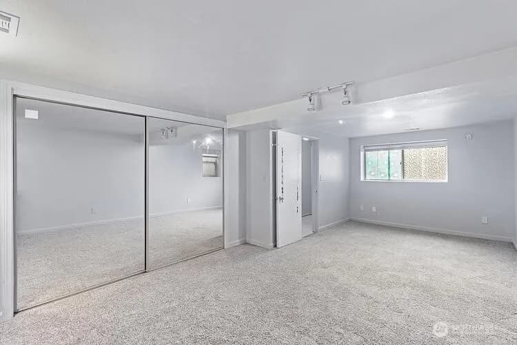 Property photo for 8555 S 120th Street, Seattle photo 14