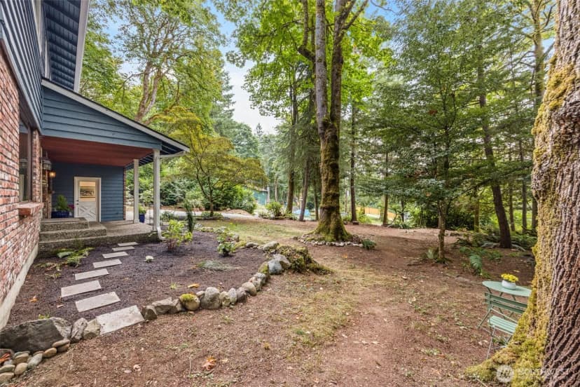 Property photo for 18112 Ne 191st Street, Woodinville photo 2