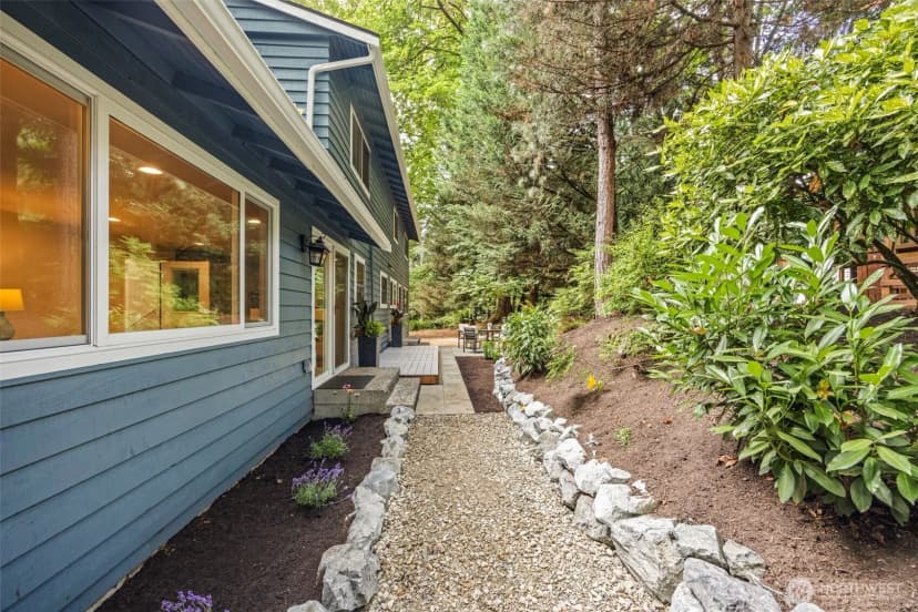 Property photo for 18112 Ne 191st Street, Woodinville photo 31
