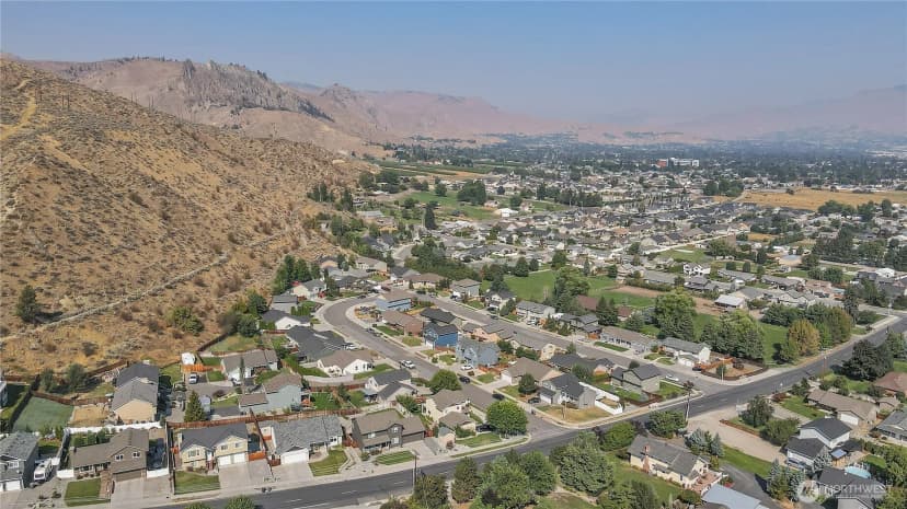 Property photo for 570 Saddle Rock Loop, Wenatchee photo 33