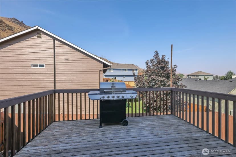 Property photo for 570 Saddle Rock Loop, Wenatchee photo 25
