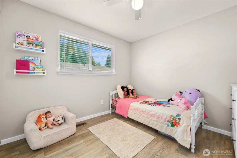 Property photo for 707 C Street, Blaine photo 17