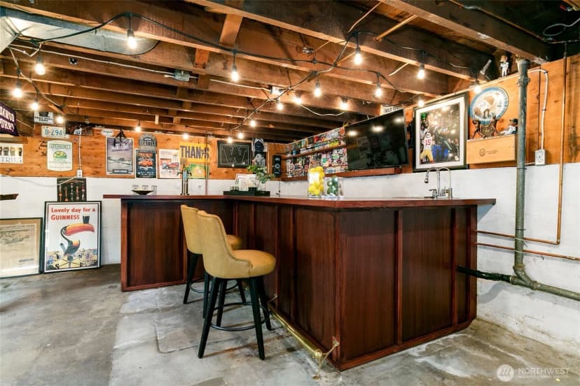 Property photo for 9052 Evanston Avenue N, Seattle photo 19