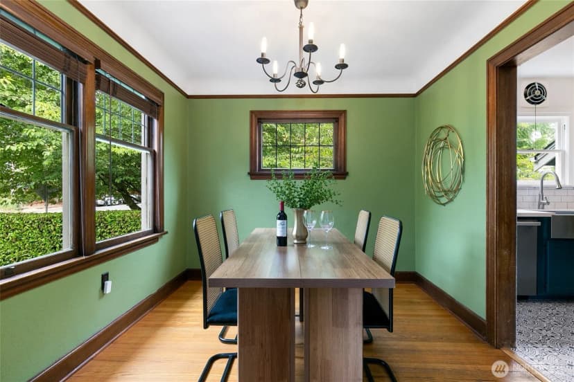 Property photo for 9052 Evanston Avenue N, Seattle photo 7