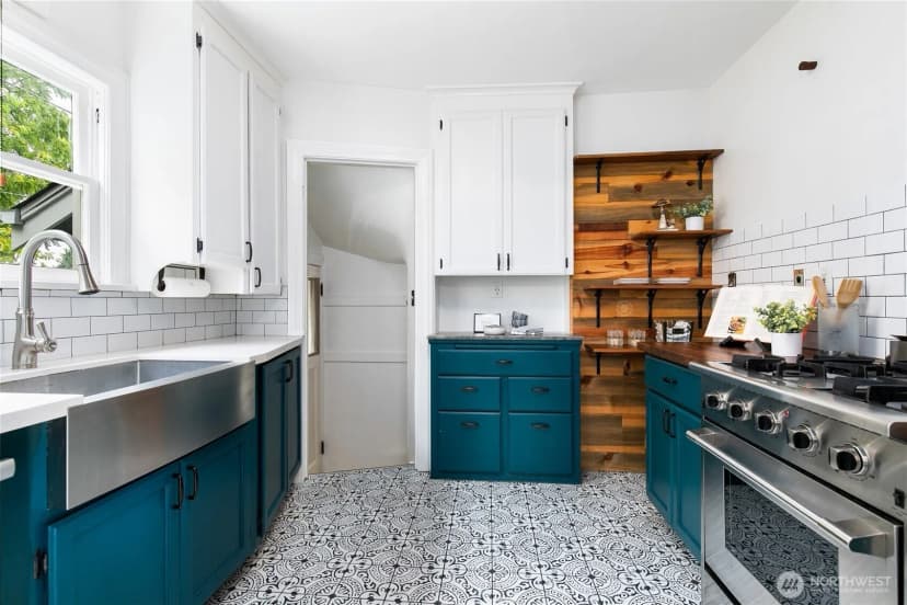 Property photo for 9052 Evanston Avenue N, Seattle photo 9