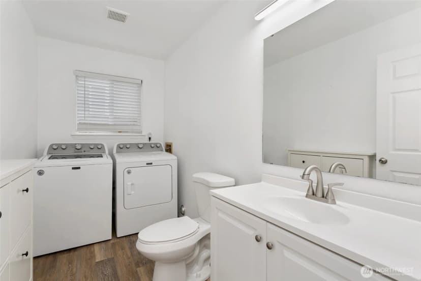 Property photo for 5804 11th Avenue W, Everett photo 10