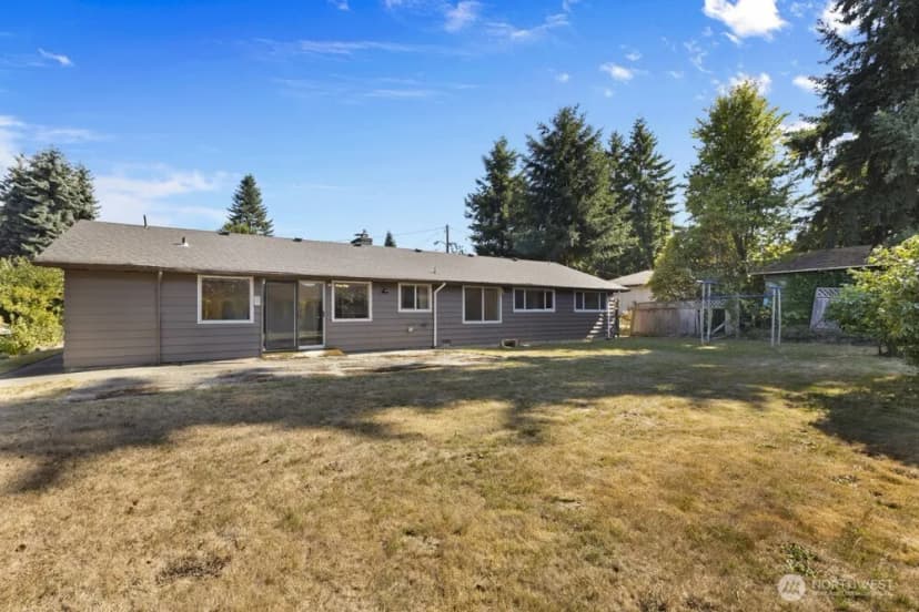 Property photo for 16717 2nd Place S, Burien photo 36