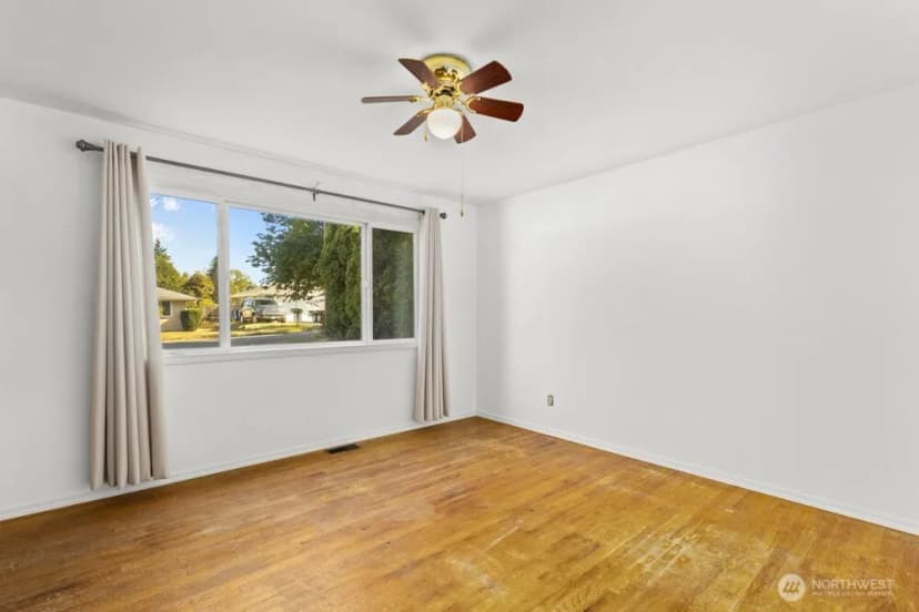 Property photo for 16717 2nd Place S, Burien photo 30