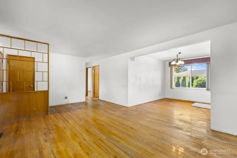 Property photo for 16717 2nd Place S, Burien photo 9
