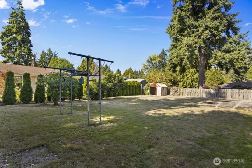 Property photo for 16717 2nd Place S, Burien photo 32