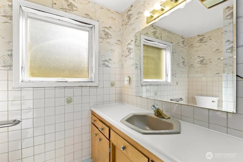 Property photo for 16717 2nd Place S, Burien photo 27