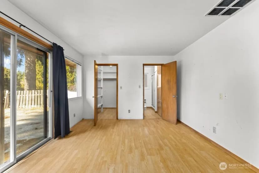 Property photo for 16717 2nd Place S, Burien photo 19