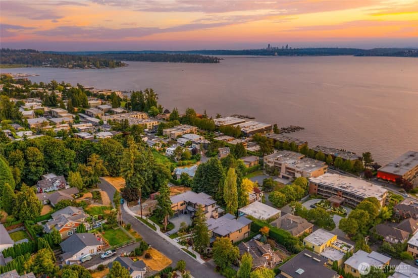 Property photo for 727 2nd Street S, Kirkland photo 18