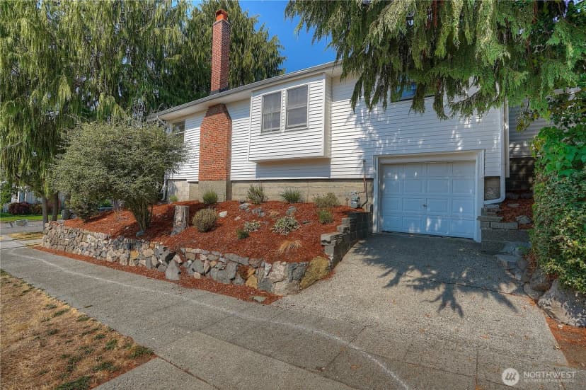 Property photo for 1222 N 11th Street, Tacoma photo 2