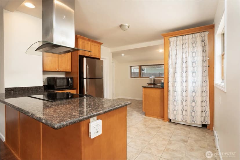 Property photo for 1222 N 11th Street, Tacoma photo 6