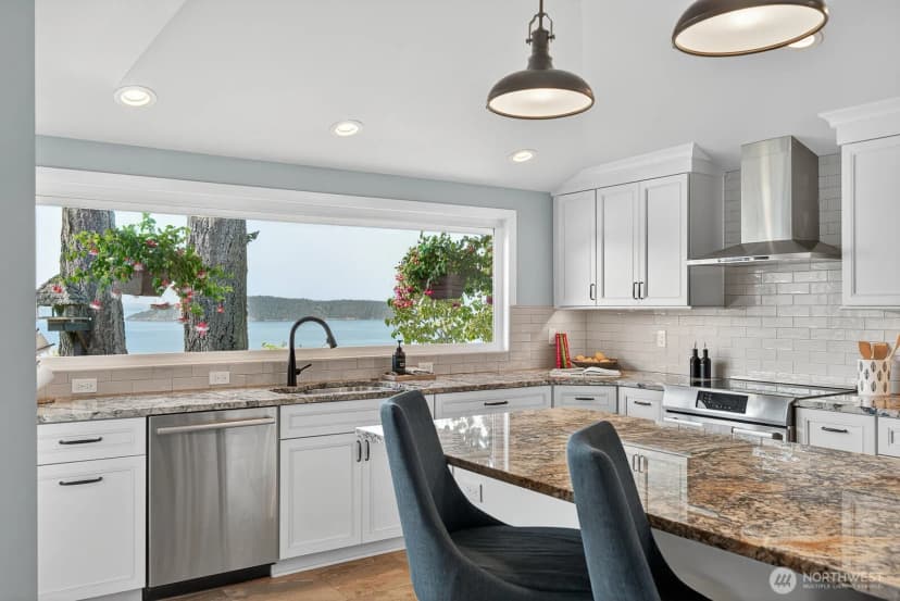 Property photo for 12708 Marine Drive, Anacortes photo 10