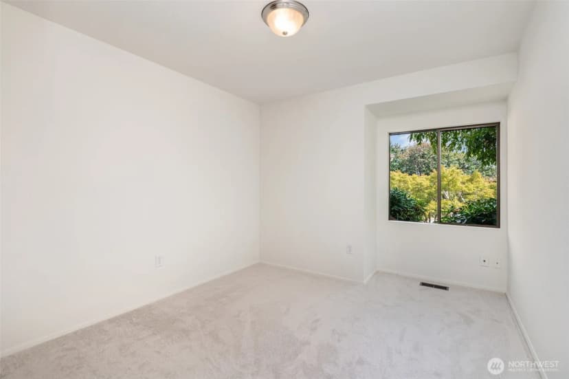 Property photo for 6555 159th Avenue Ne, Redmond photo 18