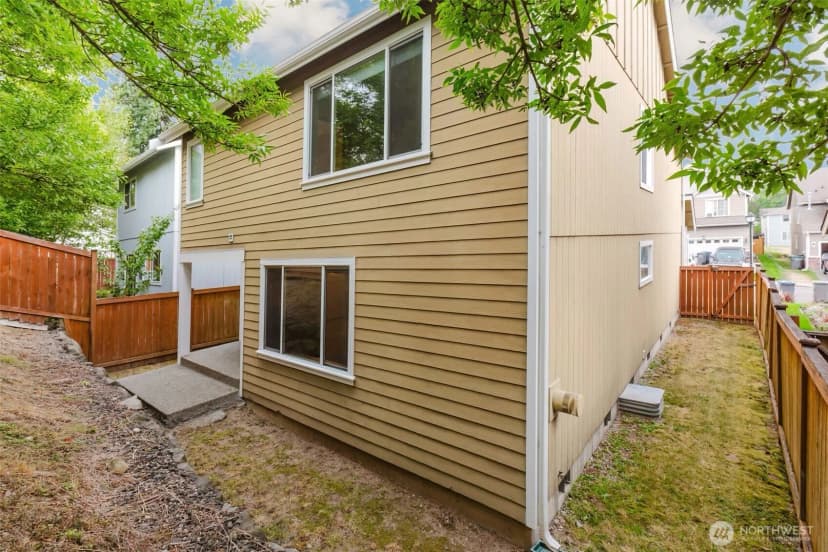 Property photo for 3835 Earendale Avenue, Bremerton photo 39