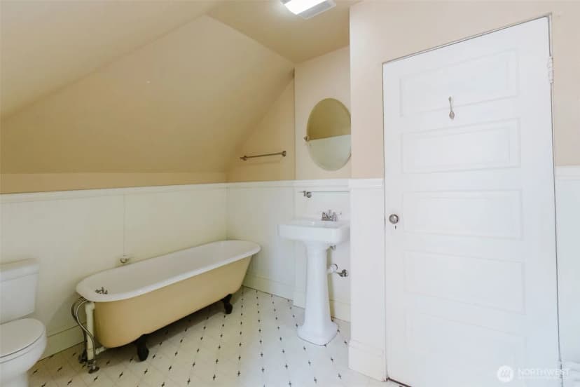 Property photo for 1404 S Burwell Street, Bremerton photo 18