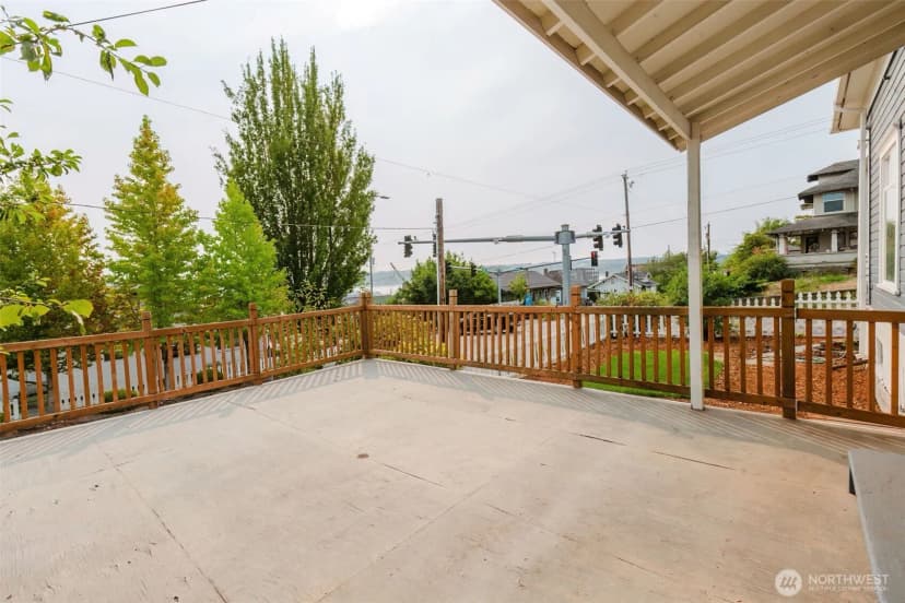 Property photo for 1404 S Burwell Street, Bremerton photo 25