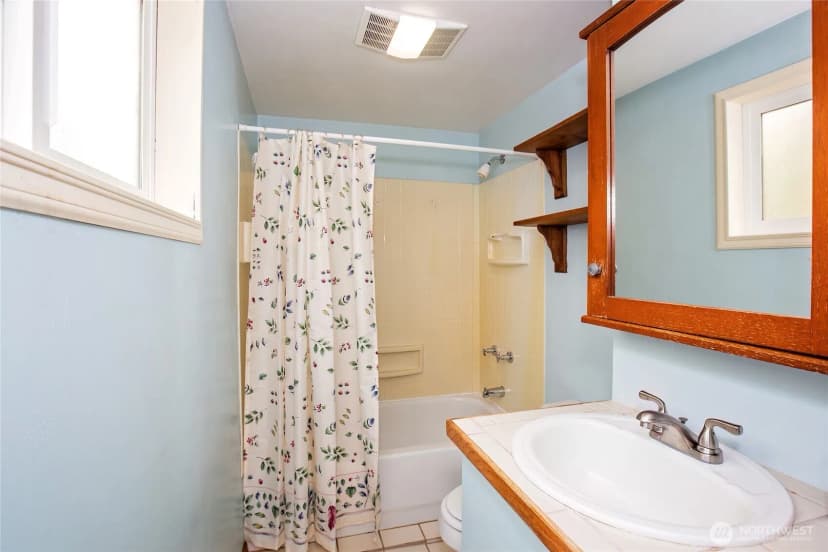 Property photo for 1404 S Burwell Street, Bremerton photo 19