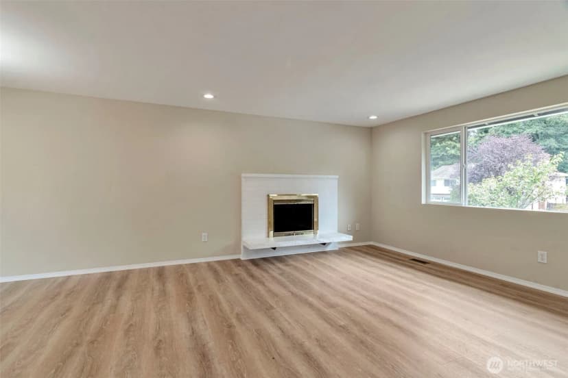 Property photo for 21505 124th Avenue Se, Kent photo 5